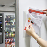 Kang Easy Clic zelfklevende presenteerhoes, herpositioneerbaar, A5, rode hoek