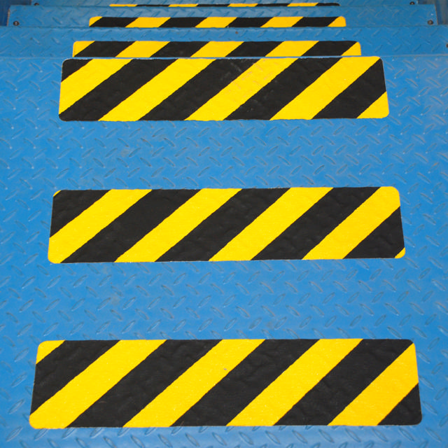 Zelfklevende vervormbare antislip vloermarkeerlijn, 150 x 610 mm