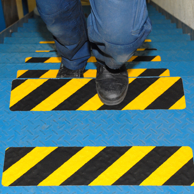 Zelfklevende vervormbare antislip vloermarkeerlijn, 150 x 610 mm