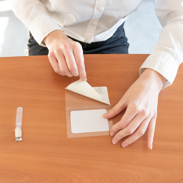 Zelf-lamineerende badget-set, horizontaal, met clips en insteekkaarten, horizontaal