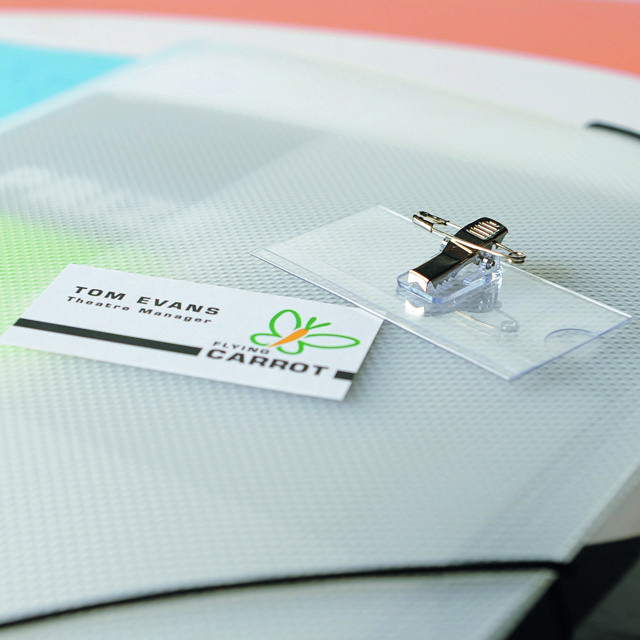 Naambadge met pin en klem, met insteekkaarten, 40 x 75 mm