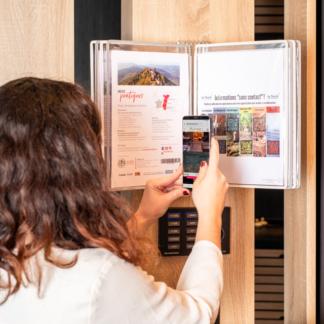 Acrylic wand zichtpanelensysteem, A4, 8 zichtpanelen